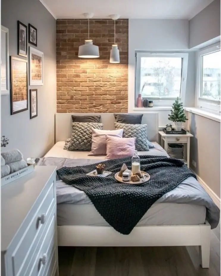 1. Start with the Right Small Bedroom Layout Ideas