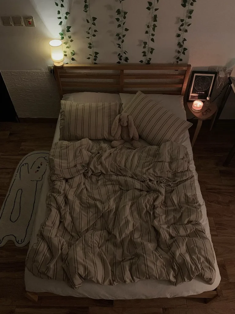 1. Why Nightstand Organization and Decor Matters for Better Sleep