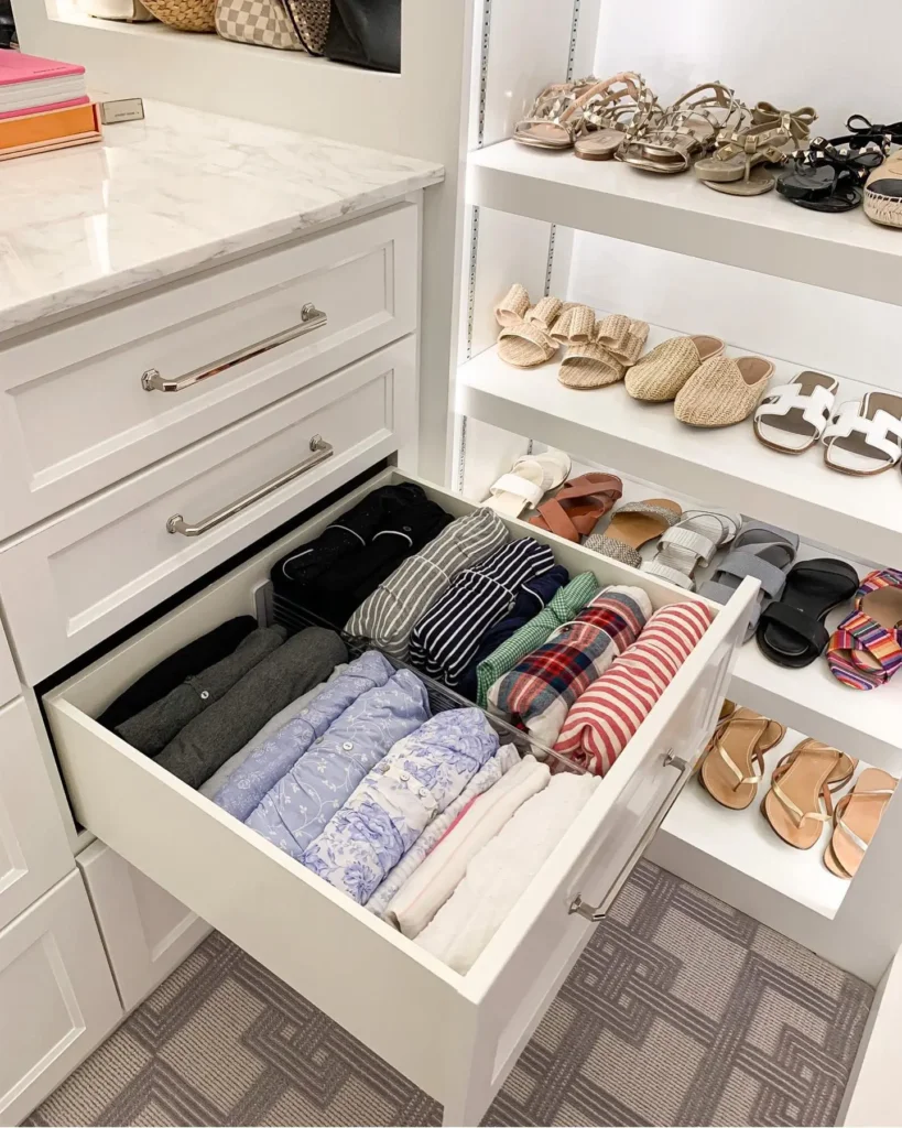 14. Use Drawer Dividers and Fold Vertically