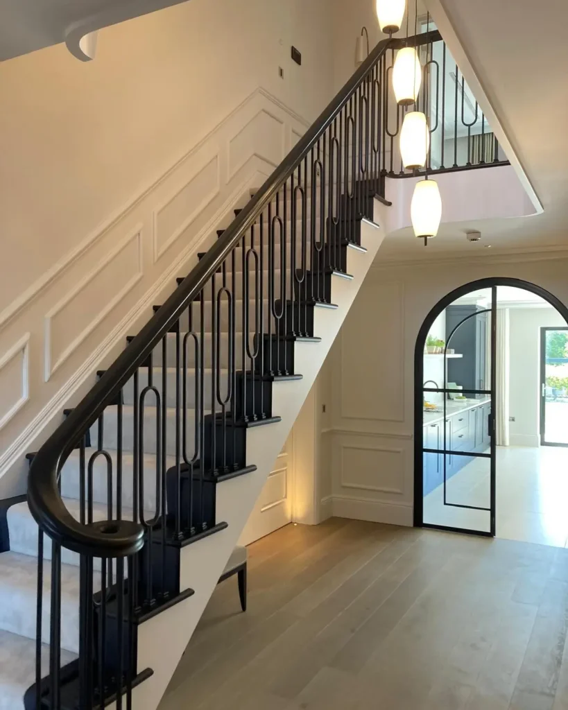 5. Incorporate Black Accents for Modern Contrast